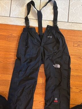 The North Face Black GORE-TEX Snow/Ski Pants with Adjustable Suspenders